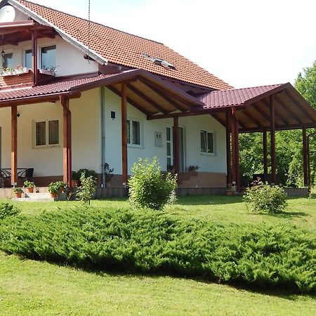 Guesthouse Abrlic Селище Дрезницко Екстериор снимка